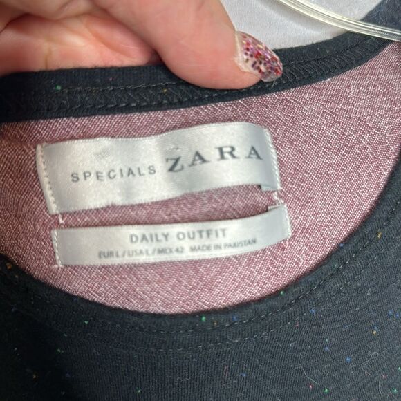 Specials Zara Multicolor Spots T-shirt. Size Large. - Picture 4 of 7